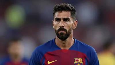 Sergio Busquets returns to Barcelona as assistant coach