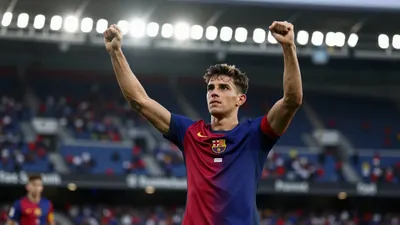 Unos 2.000 aficionados del Valencia se concentraron en las puertas del estadio tras la derrota por 0-5 ante un Barcelona...