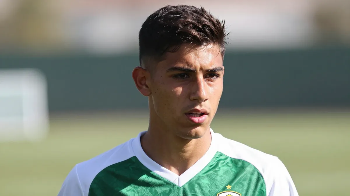 Former Barcelona youth product Quim Junyent signs for Almería to aid their push for promotion to LaLiga EA Sports after...