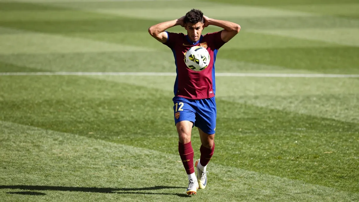 El analista Luis García destaca el control del centro del campo del Barça, con Rodri y Pedri como pilares, como factor...