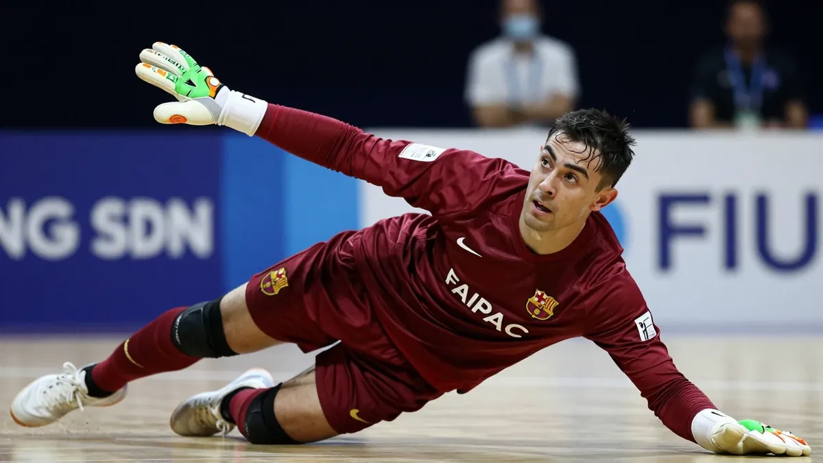 Barcelona's futsal team defeated Jaén Paraíso Interior on penalties and will play the Spanish Super Cup final this Sunday...