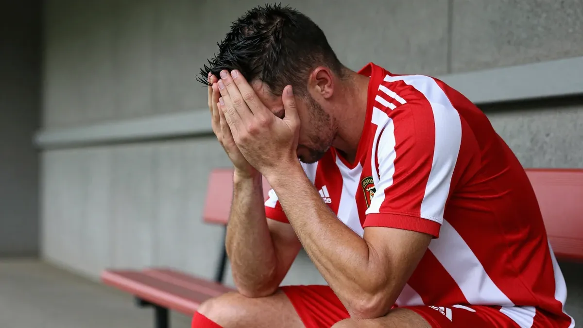 Atlético Madrid's Argentine forward is in a delicate emotional state and will miss the Sevilla match, with his desire to...